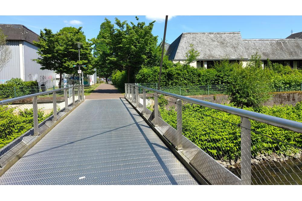 Wupperverband: neuer Hochwassermeldepegel und neue Gütemessstation an der Wupper in Leichlingen